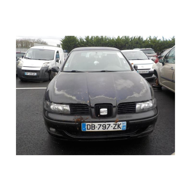 Platine feu arriere gauche SEAT LEON 1 d’occasion