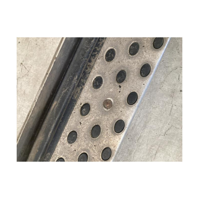 Marche pieds MERCEDES CLASSE M 164 PHASE 1 d’occasion