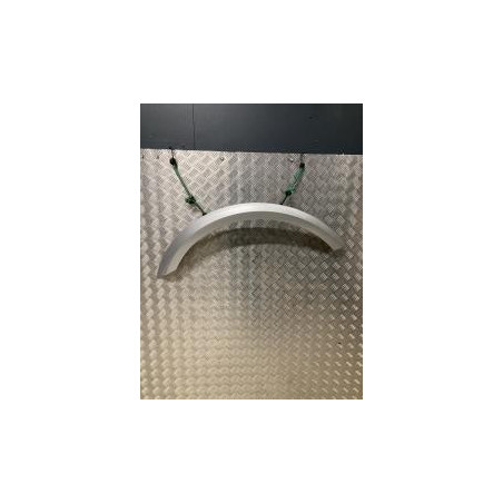 Extension d'aile arriere droit MERCEDES CLASSE M 164 PHASE 1 d’occasion