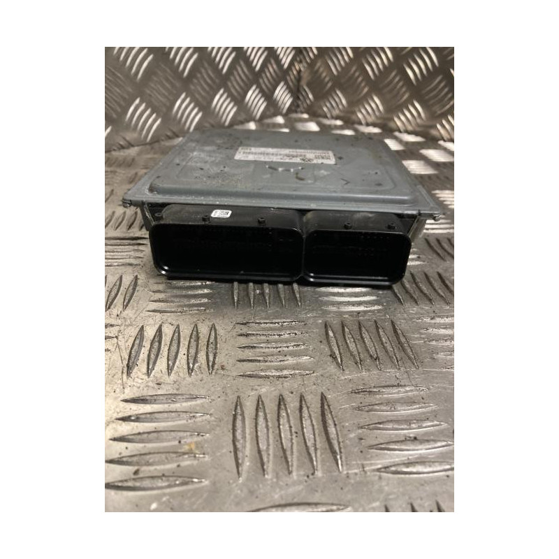 Calculateur moteur VOLKSWAGEN POLO 5 PHASE 1 d’occasion