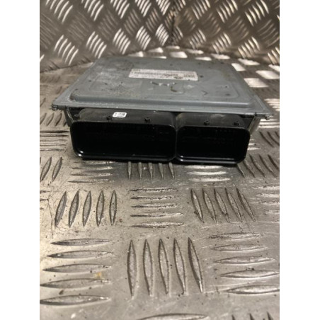 Calculateur moteur VOLKSWAGEN POLO 5 PHASE 1 d’occasion