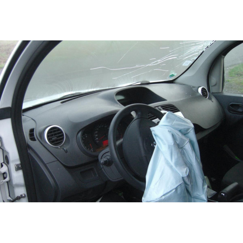 Pare choc arriere RENAULT KANGOO 2 PHASE 1 d’occasion