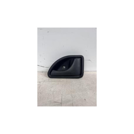 Poignee interieur avant droit RENAULT KANGOO 1 PHASE 1 d’occasion
