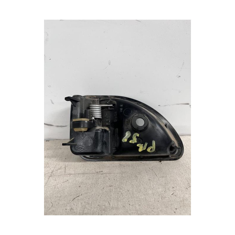 Poignee interieur avant droit RENAULT KANGOO 1 PHASE 1 d’occasion
