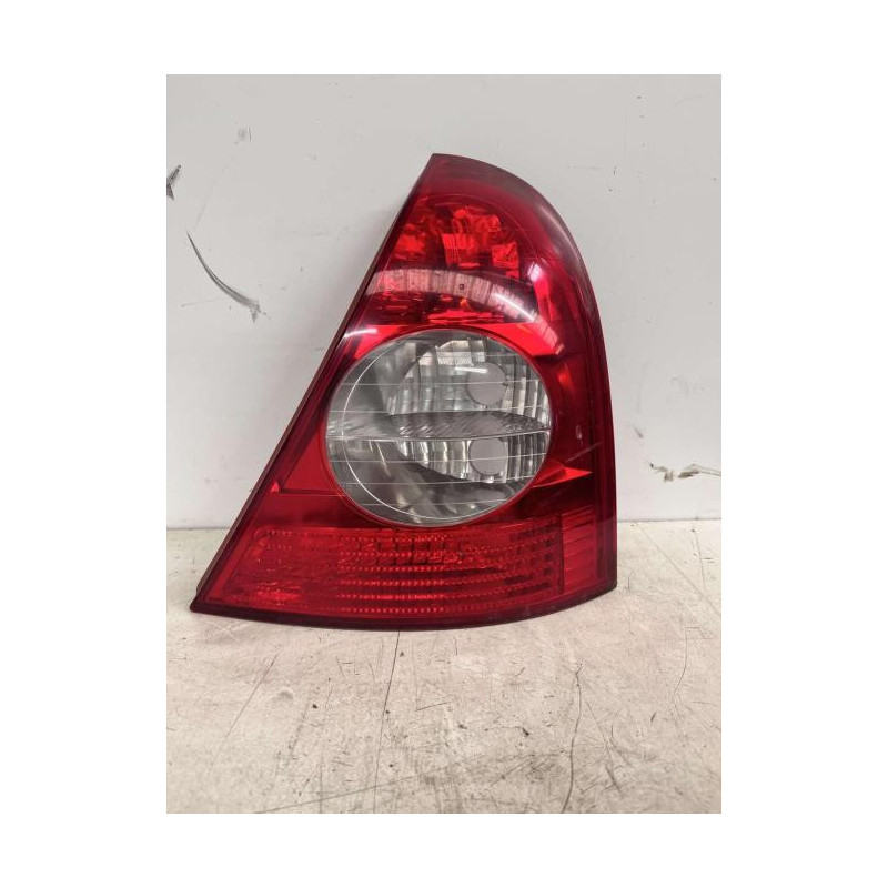 Feu arriere principal droit (feux) RENAULT CLIO 2 PHASE 2 d’occasion
