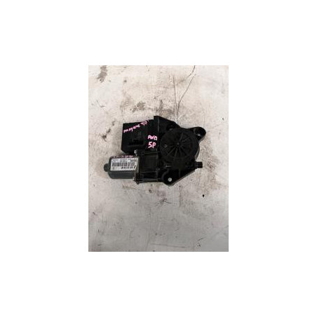 Moteur leve vitre avant droit RENAULT MEGANE 3 PHASE 1 BREAK d’occasion