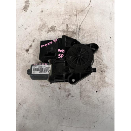 Moteur leve vitre avant droit RENAULT MEGANE 3 PHASE 1 BREAK d’occasion