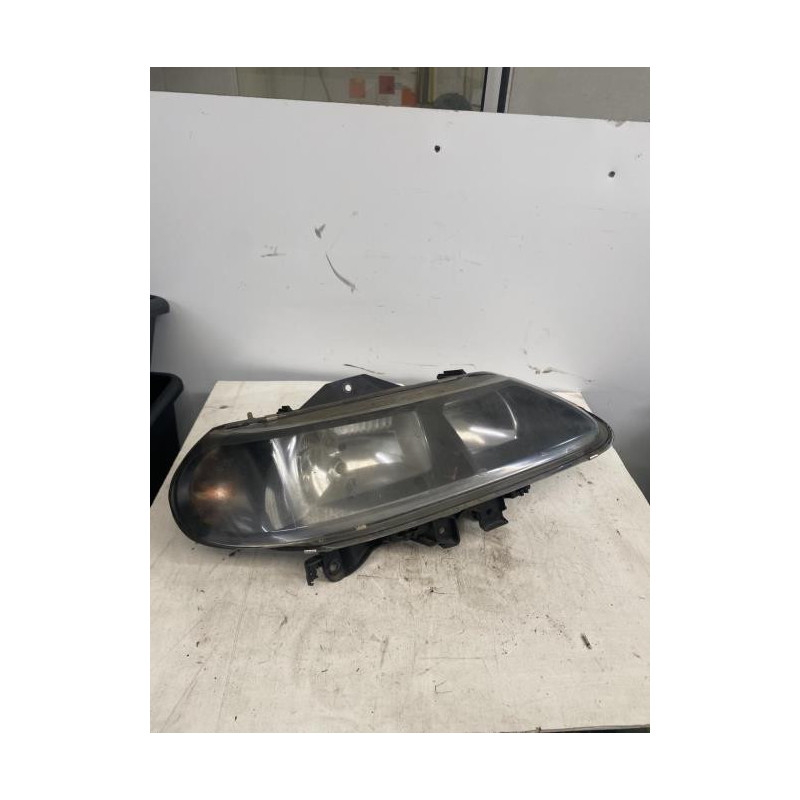 Optique avant principal droit (feux)(phare) RENAULT LAGUNA 1 PHASE 2 d’occasion