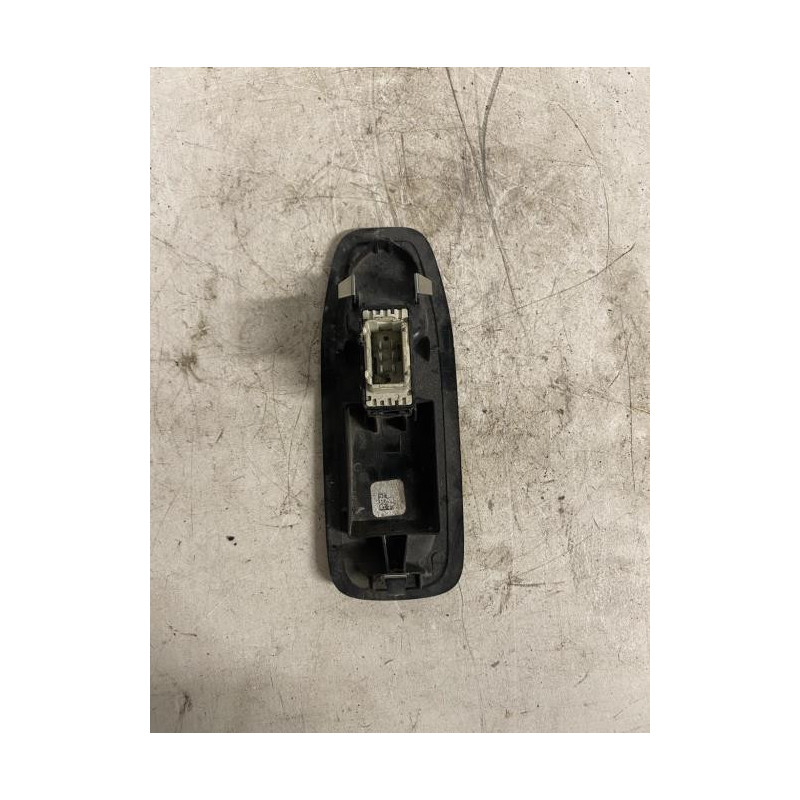 Interrupteur de leve vitre avant droit PEUGEOT 208 1 PHASE 1 d’occasion