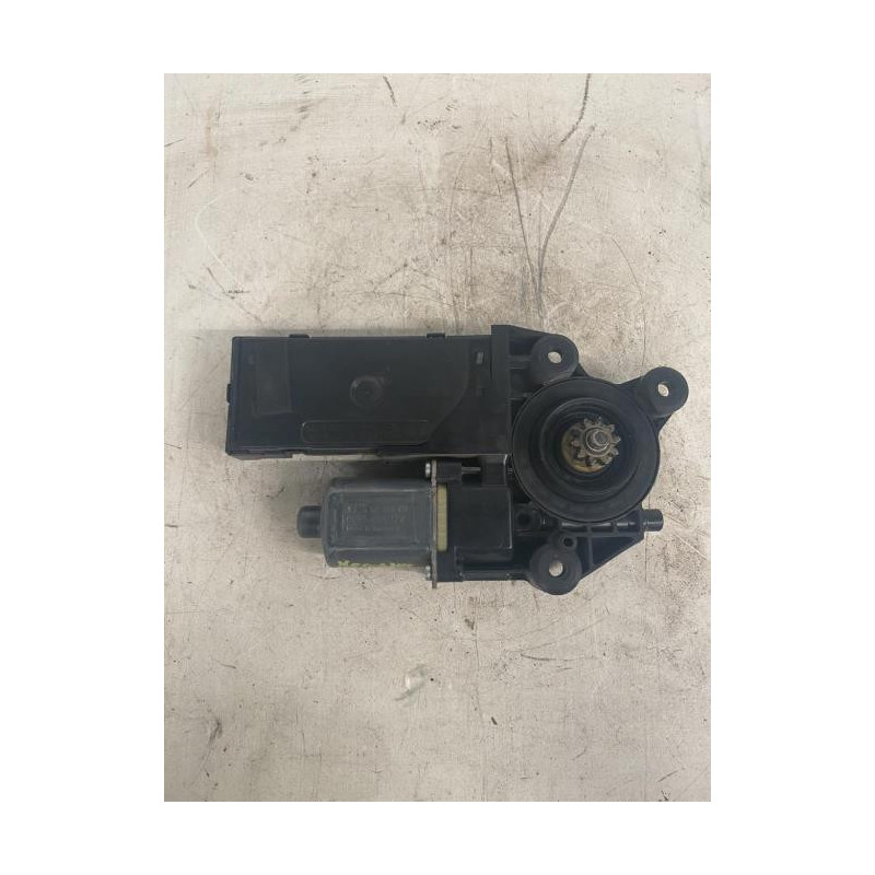Moteur leve vitre avant gauche RENAULT MEGANE 3 PHASE 1 d’occasion