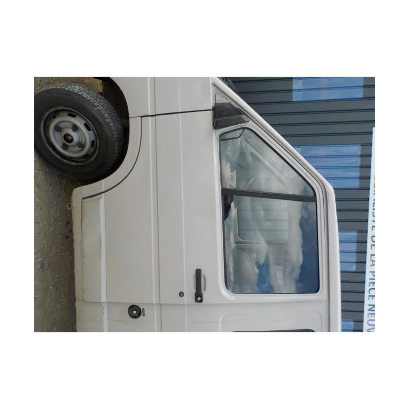 Coffre à batterie RENAULT TRAFIC 1 PHASE 3 d’occasion