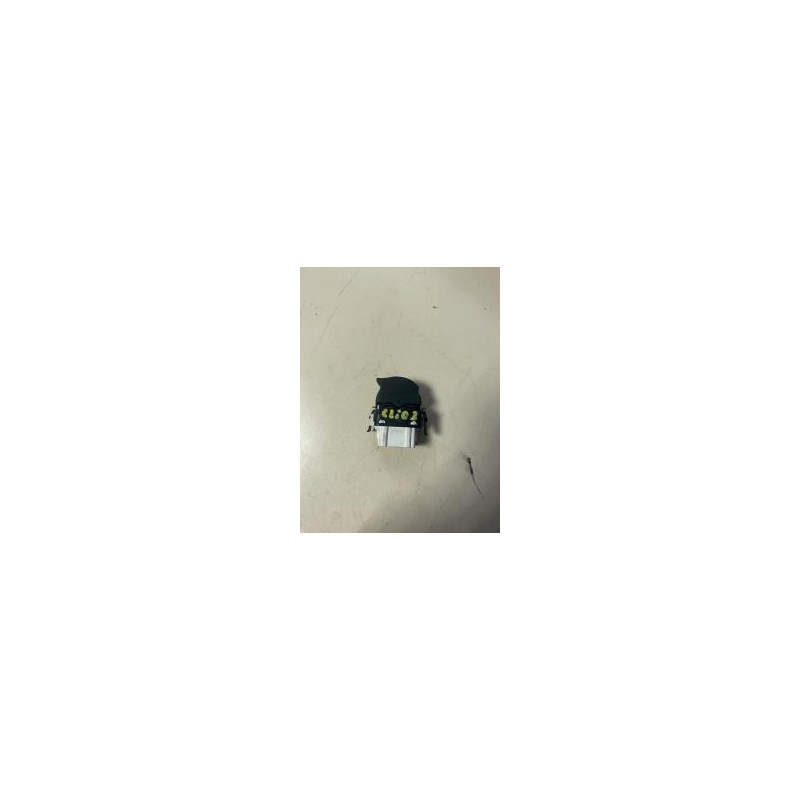 Bouton/Interrupteur RENAULT CLIO 2 PHASE 1 d’occasion