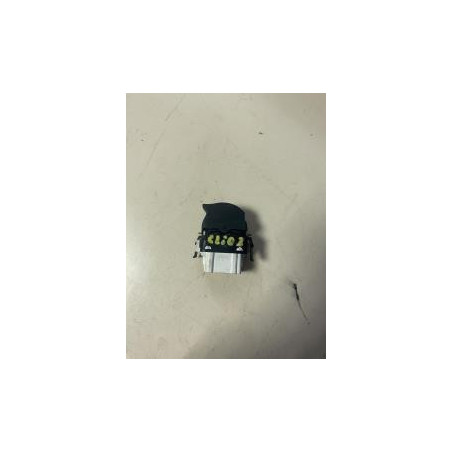 Bouton/Interrupteur RENAULT CLIO 2 PHASE 1 d’occasion
