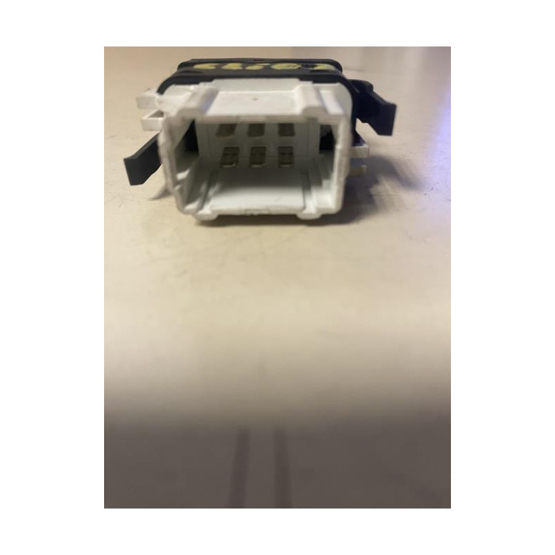 Bouton/Interrupteur RENAULT CLIO 2 PHASE 1 d’occasion