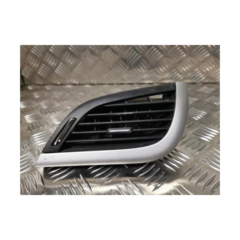 Aerateur tableau de bord avant droit PEUGEOT 207 PHASE 2 BREAK d’occasion