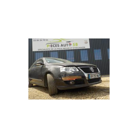Renfort pare choc avant (traverse) VOLKSWAGEN PASSAT 5 d’occasion