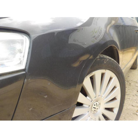 Feu arriere secondaire droit (feux) VOLKSWAGEN PASSAT 5 d’occasion