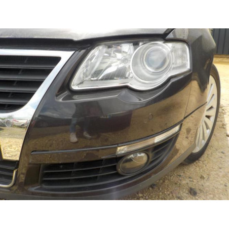 Anti brouillard gauche (feux) VOLKSWAGEN PASSAT 5 d’occasion