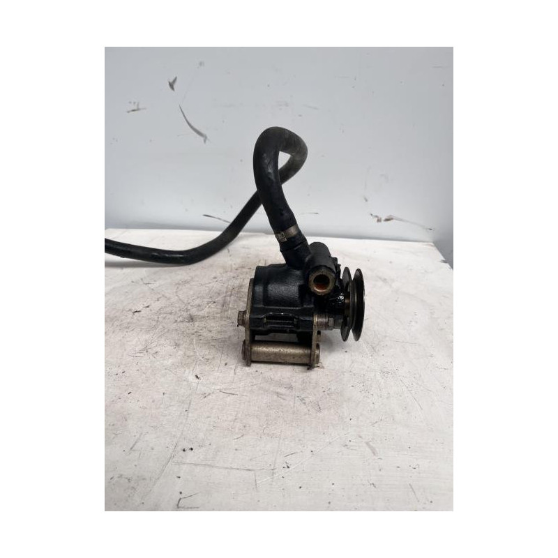 Pompe de direction PEUGEOT 405 PHASE 1 BREAK d’occasion
