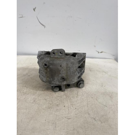 Support moteur droit VOLKSWAGEN GOLF 4 d’occasion