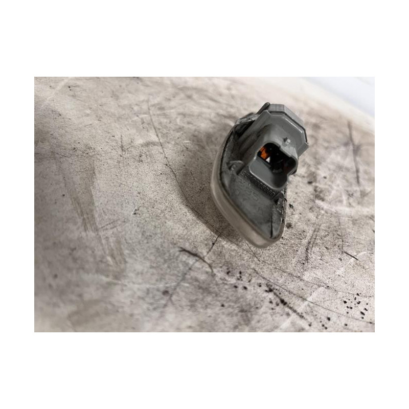 Repetiteur clignotant avant droit  (Feux) PEUGEOT 207 PHASE 2 BREAK d’occasion