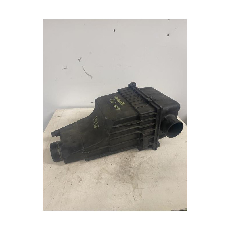 Boitier filtre a air PEUGEOT 206 PHASE 1 d’occasion