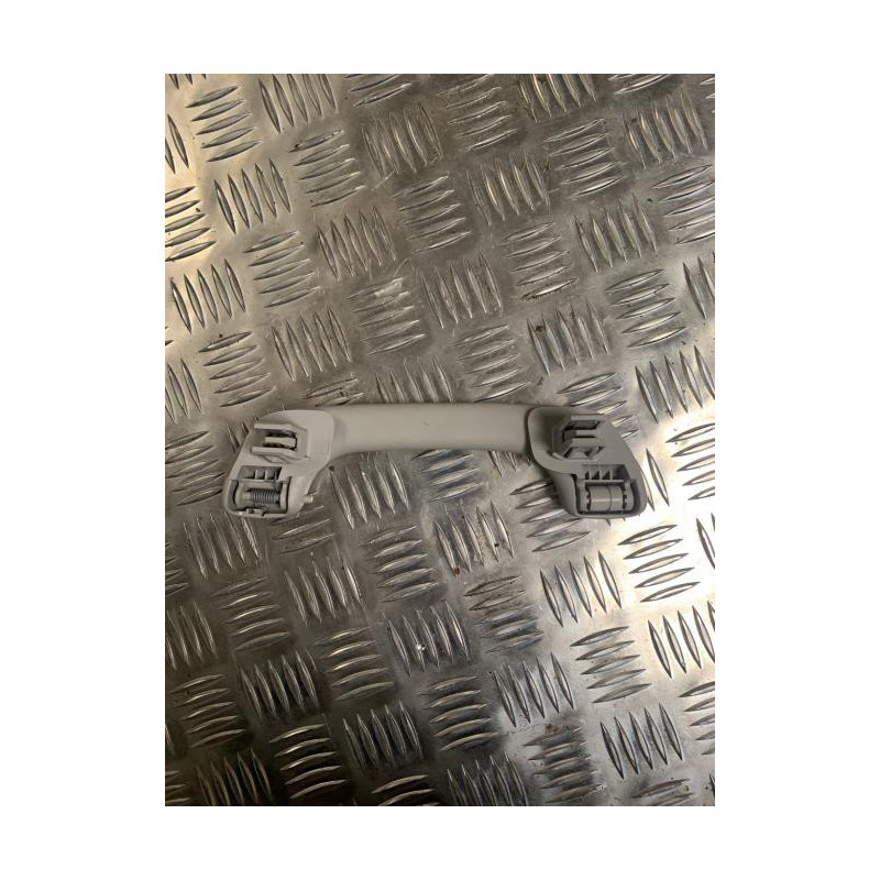 Poignee de maintien avant droit RENAULT CLIO 4 PHASE 1 d’occasion