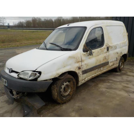 Moteur essuie glace avant PEUGEOT PARTNER 1 PHASE 1 d’occasion