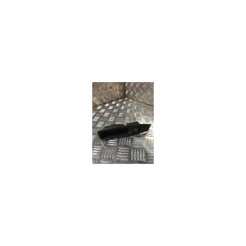 Interrupteur de leve vitre arriere gauche RENAULT CLIO 4 PHASE 1 d’occasion