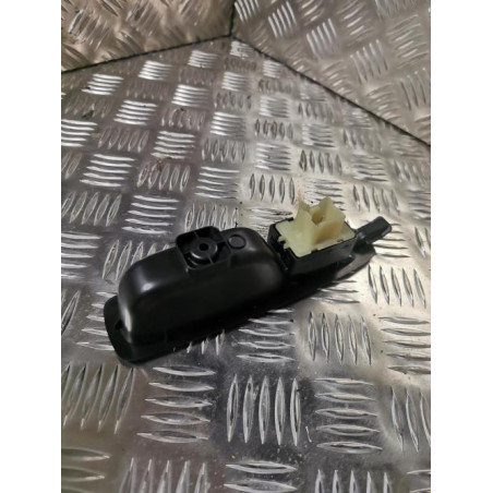 Interrupteur de leve vitre arriere gauche RENAULT CLIO 4 PHASE 1 d’occasion