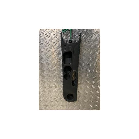 Console central (interieur plastique) RENAULT CLIO 4 PHASE 1 d’occasion