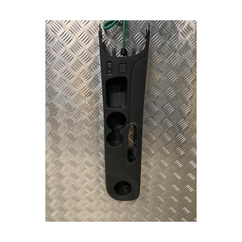 Console central (interieur plastique) RENAULT CLIO 4 PHASE 1 d’occasion