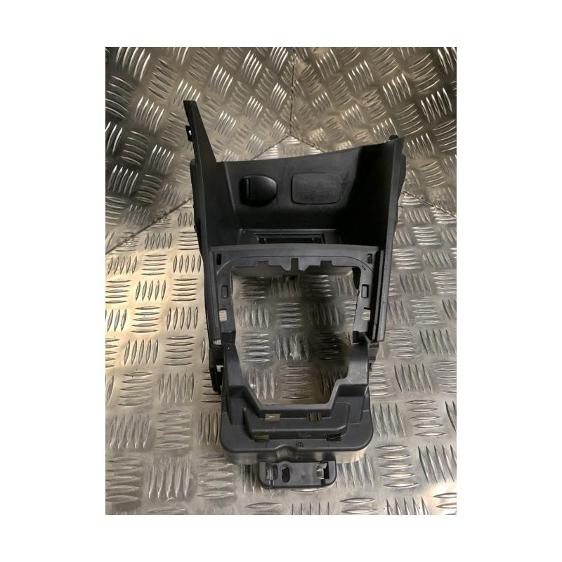 Console central (interieur plastique) RENAULT CLIO 4 PHASE 1 d’occasion
