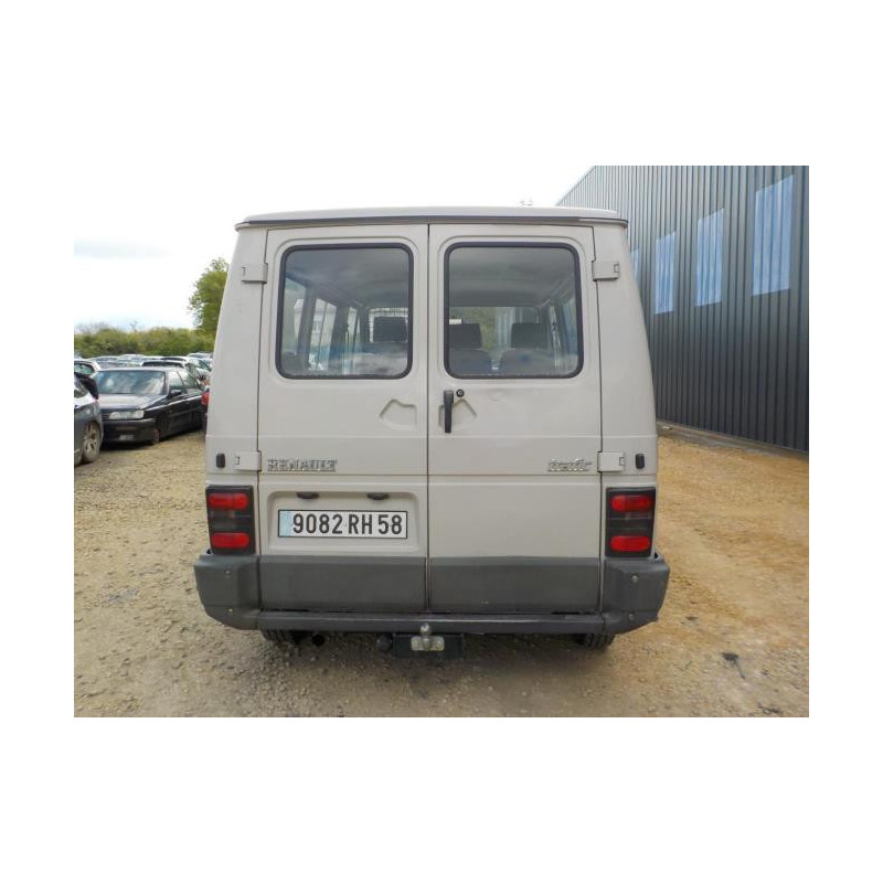 Bras essuie glace avant RENAULT TRAFIC 1 PHASE 3 d’occasion