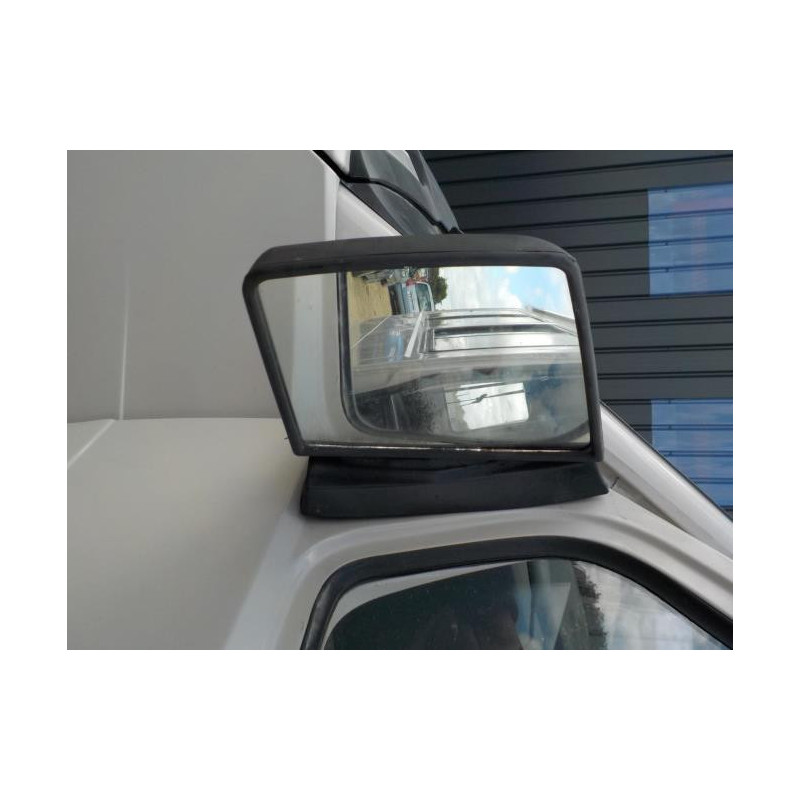 Bras essuie glace avant RENAULT TRAFIC 1 PHASE 3 d’occasion