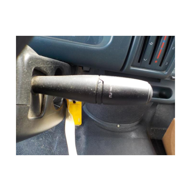 Bras essuie glace avant RENAULT TRAFIC 1 PHASE 3 d’occasion