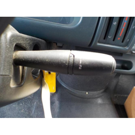 Bras essuie glace avant RENAULT TRAFIC 1 PHASE 3 d’occasion