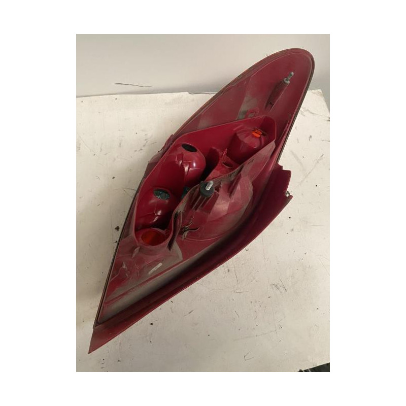 Feu arriere principal droit (feux) PEUGEOT 207 PHASE 1 d’occasion