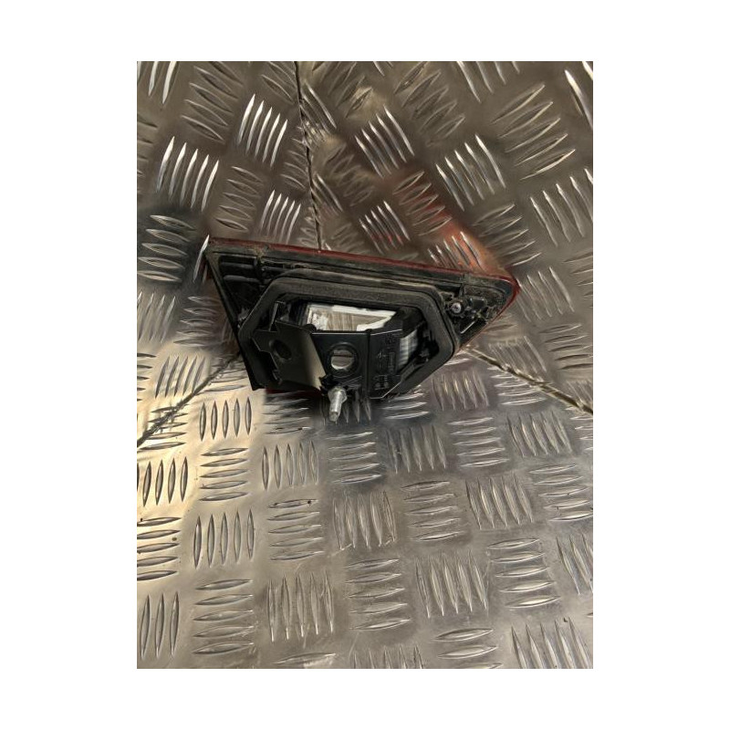 Feu arriere secondaire droit (feux) RENAULT CLIO 4 PHASE 1 d’occasion