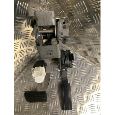 Pedalier RENAULT CLIO 4 PHASE 1 d’occasion