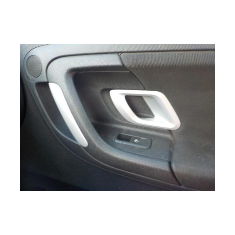Poignee porte avant gauche SKODA FABIA 2 PHASE 1 BREAK d’occasion