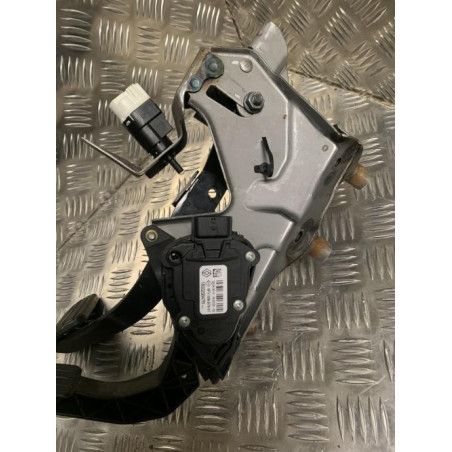 Pedalier RENAULT CLIO 4 PHASE 1 d’occasion