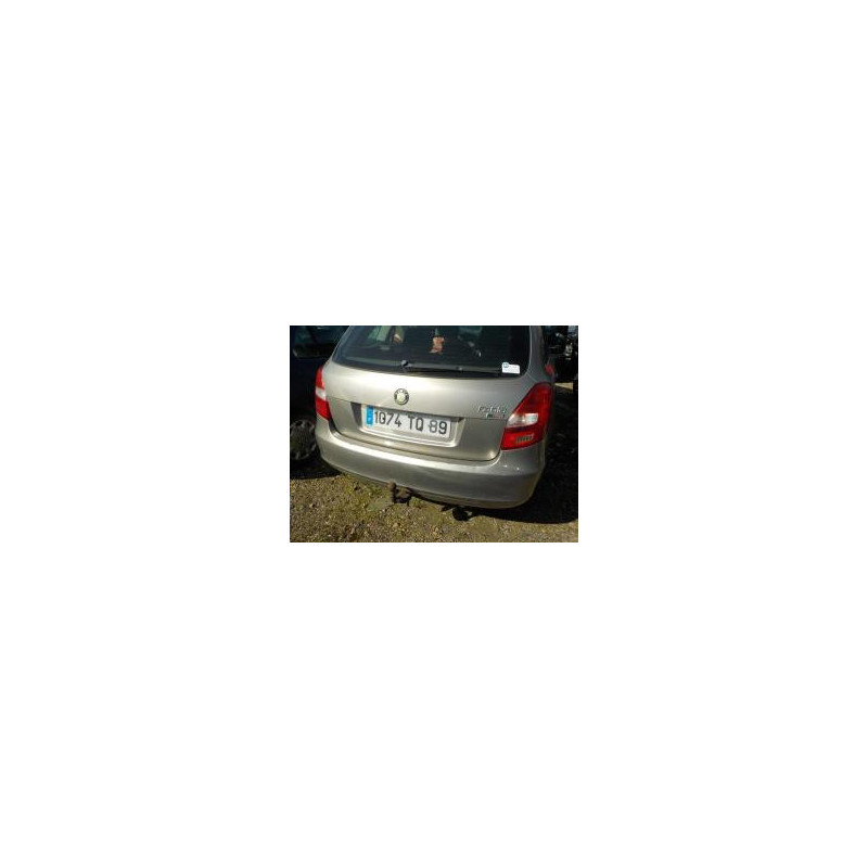 Feu arriere principal droit (feux) SKODA FABIA 2 PHASE 1 BREAK d’occasion