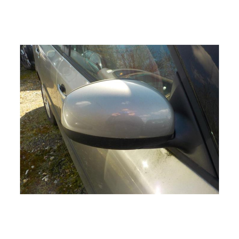 Calandre SKODA FABIA 2 PHASE 1 BREAK d’occasion