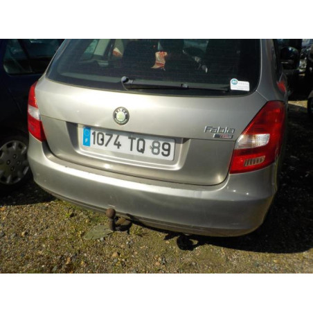 Anti brouillard gauche (feux) SKODA FABIA 2 PHASE 1 BREAK d’occasion