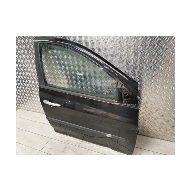 Porte avant droit RENAULT CLIO 3 PHASE 1 d’occasion