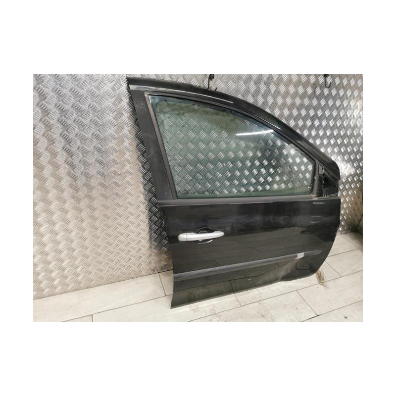 Porte avant droit RENAULT CLIO 3 PHASE 1 d’occasion