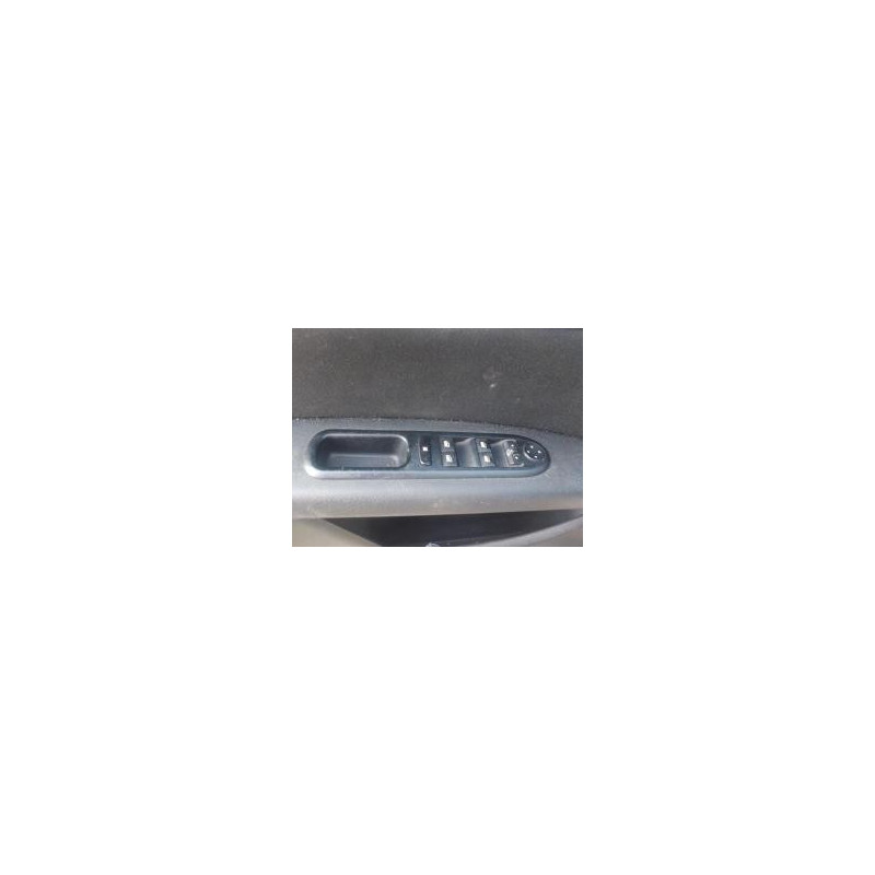 Interrupteur de leve vitre avant gauche PEUGEOT 407 PHASE 1 d’occasion