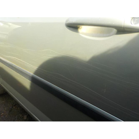 Poignee porte avant gauche PEUGEOT 407 PHASE 1 d’occasion
