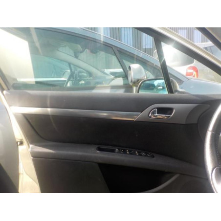 Poignee porte avant gauche PEUGEOT 407 PHASE 1 d’occasion